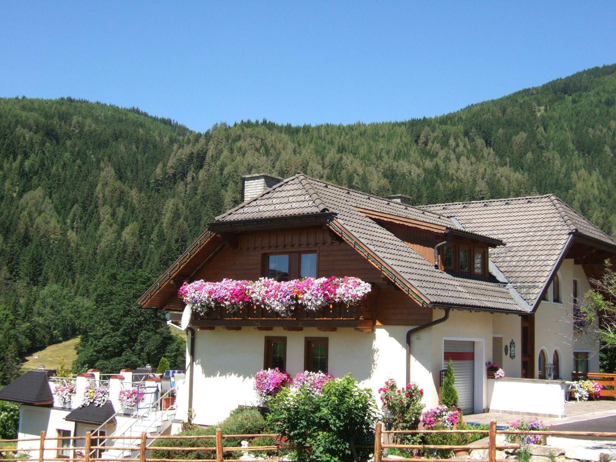 Lungau Apartment - Ferienwohnung Haus Esl Hintergöriach Exteriér fotografie